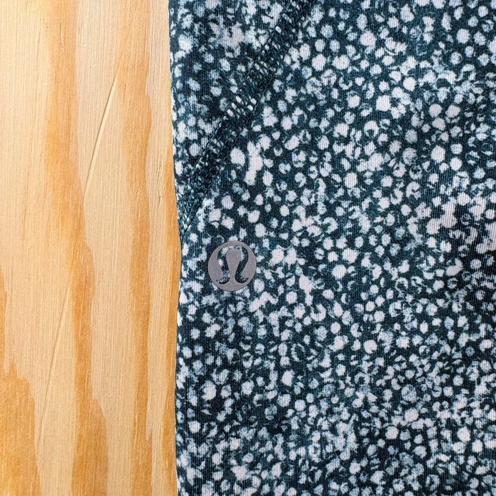 Lululemon Blue White Speckled Mesh Panel Leggings Size 8 Zipper Pockets Yoga‎